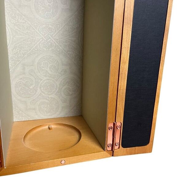 Midleton Very Rare 2022 Wood Irish Whiskey Display Box Empty Collectors Man Cave - Picture 7 of 10